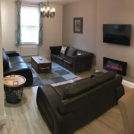 بيت للعطل Daisy House
